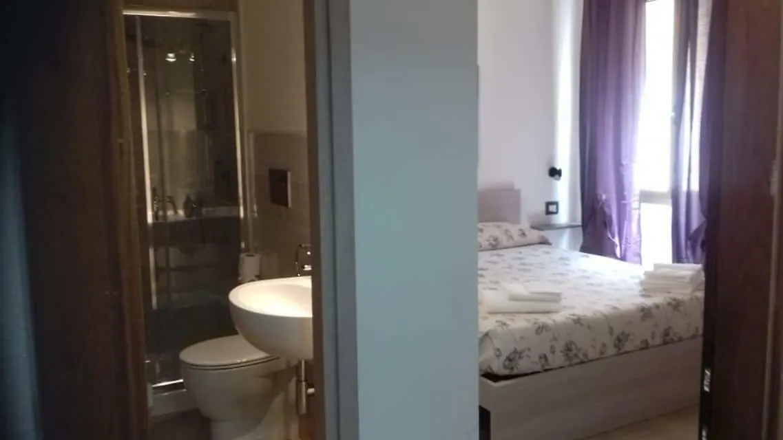 Domo Silvia Bed and Breakfast Λα Μανταλένα 0*,  Ιταλία