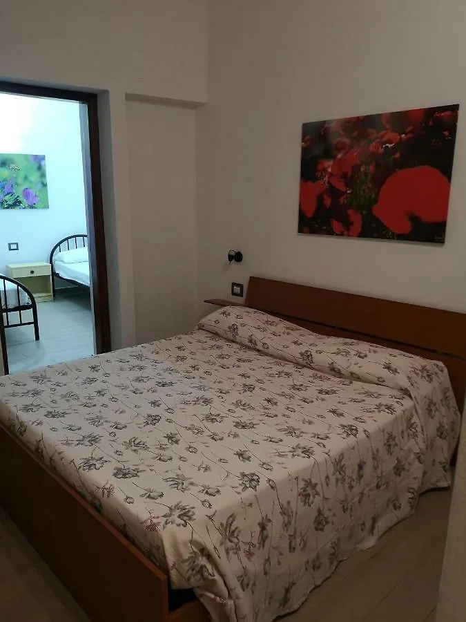 Domo Silvia Bed and Breakfast Λα Μανταλένα Ιταλία